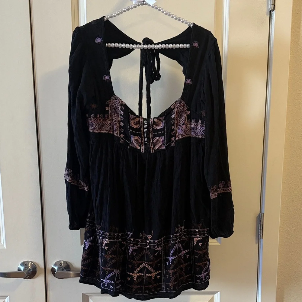 EUC Free People Rhiannon Embroidered Black Purple Bohemian Babydoll Mini Dress M - Picture 4 of 12
